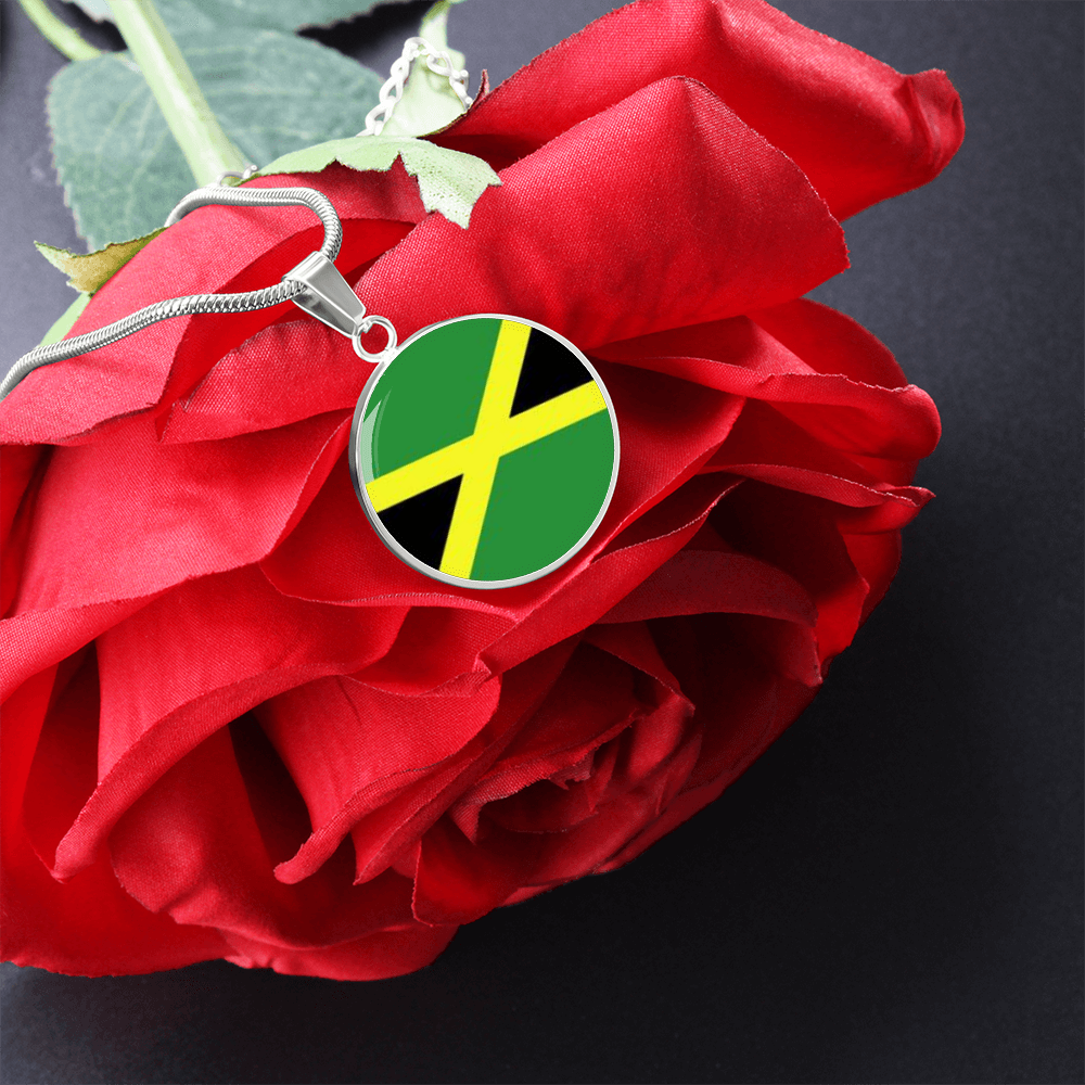 Jamaica Luxury Graphic Circle Necklace